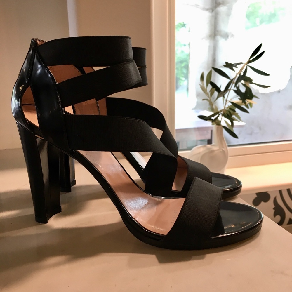 Stuart Weitzman Expel Black Elastic Patent 9.5